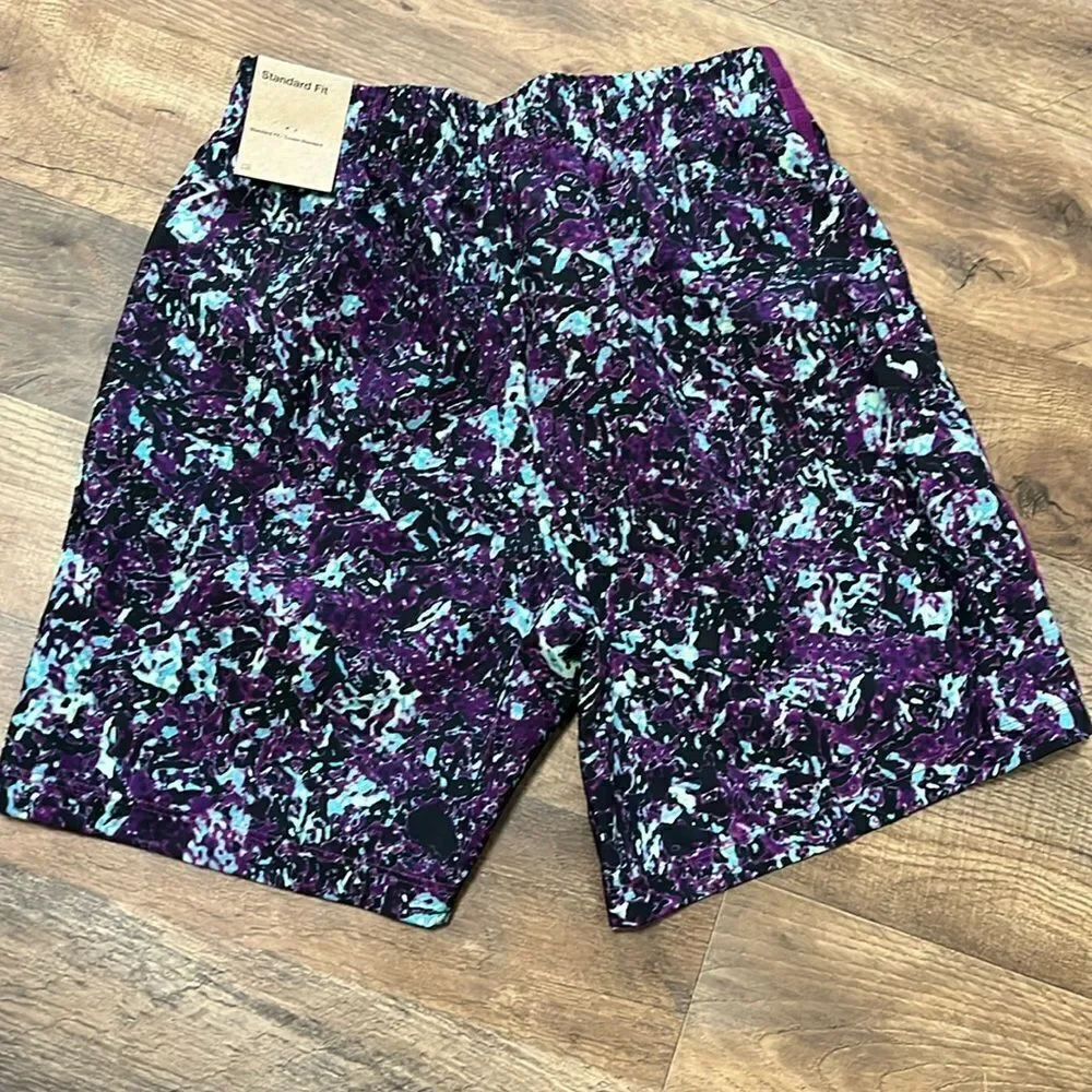 Nike training boys shorts size medium